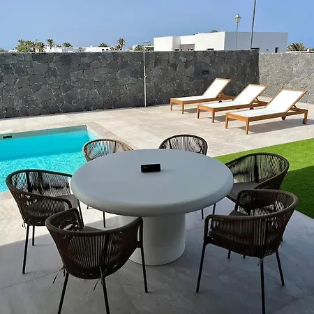 Villa Macaronesian