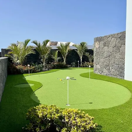 Villa Macaronesian